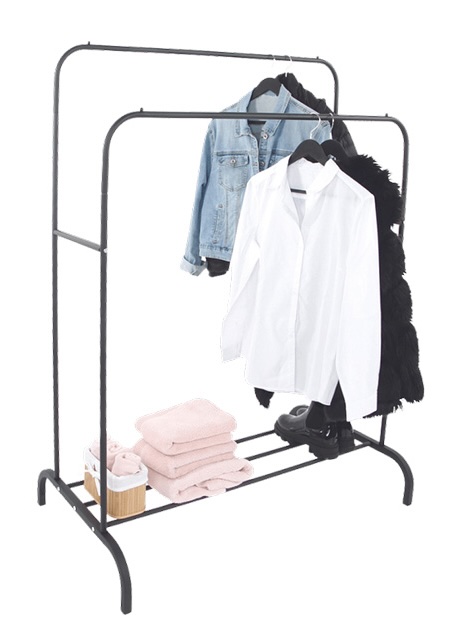 Kledingrek is compact, makkelijke en goedkope oplossing om veel kledij op te hangen en zelfs schoenen op te bergen