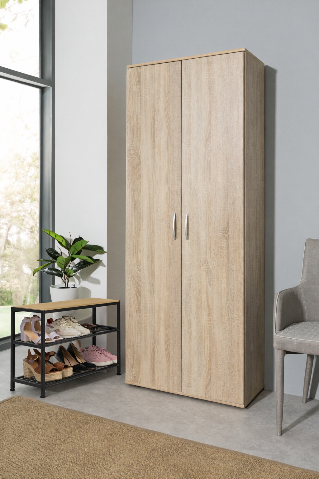 Compacte en budgetvriendelijke kast in houtlook en vrijstaand schoenenrek voor opberging van 6 tot 8 schoenen