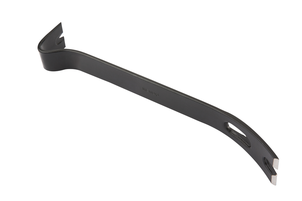 Flat pry bar
