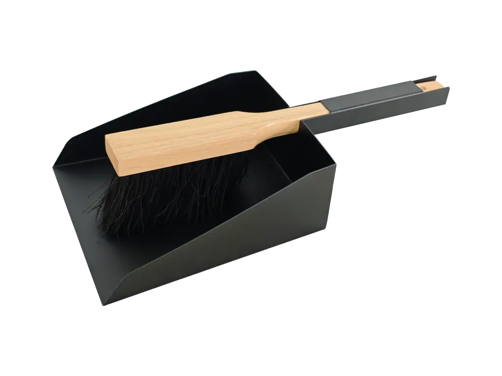 Shovel and brush 